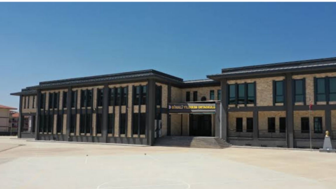 Binali Yıldırım Ortaokulu Fotoğrafı